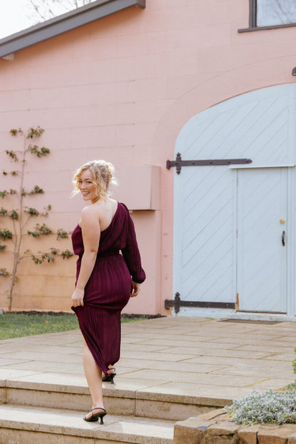 Pontee One Shoulder Pleated Midi Dress - Burgundy